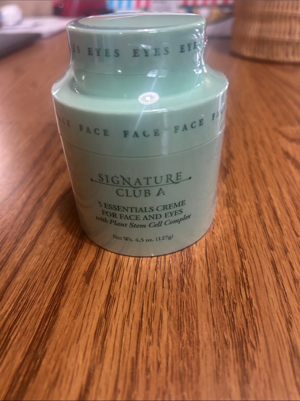 Signature Club A Mint Green Face & Eye Creme